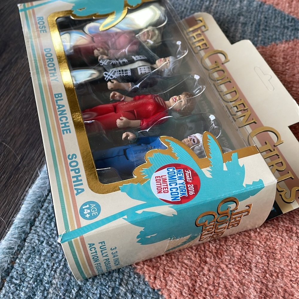 NIB Funko Reaction Golden Girls Figurines - Picture 5 of 6